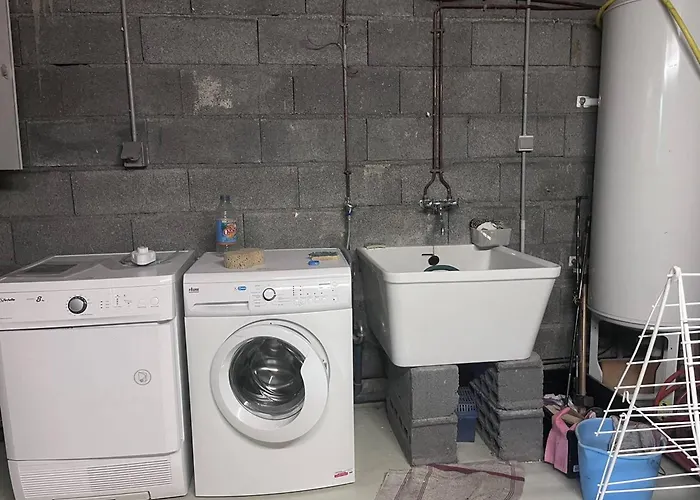 Maison Spacieuse Avec Parking Et Balcon A - Fr-1-812-21 Feriehus